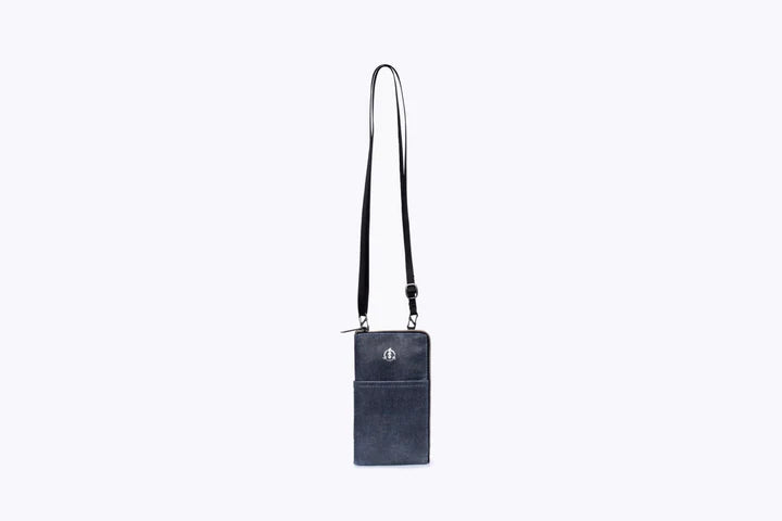 Mate phone bag in Denim Blue IKI