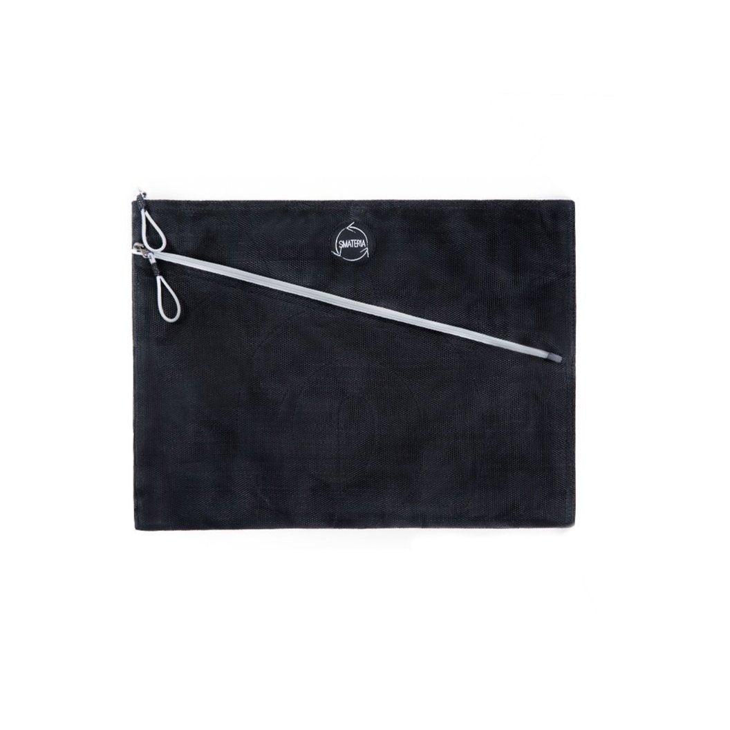 Sothy laptop sleeve in Black Net material