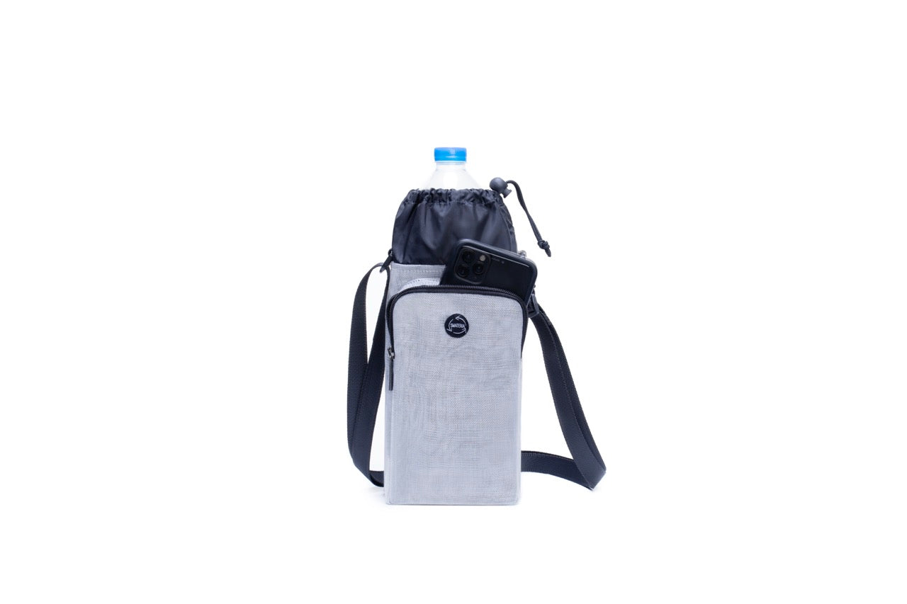 Smateria crossbody water bottle bag in Silver