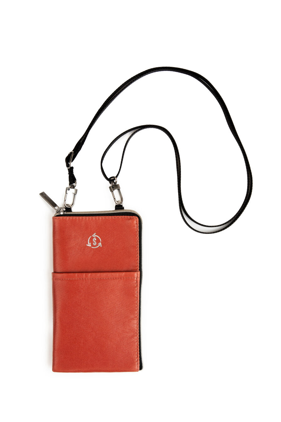 Mate phone bag in Terracotta IKI