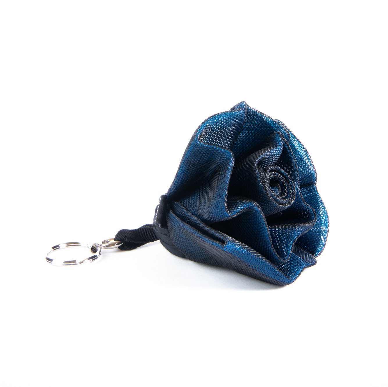 Smateria Rose keyring in dark blue net