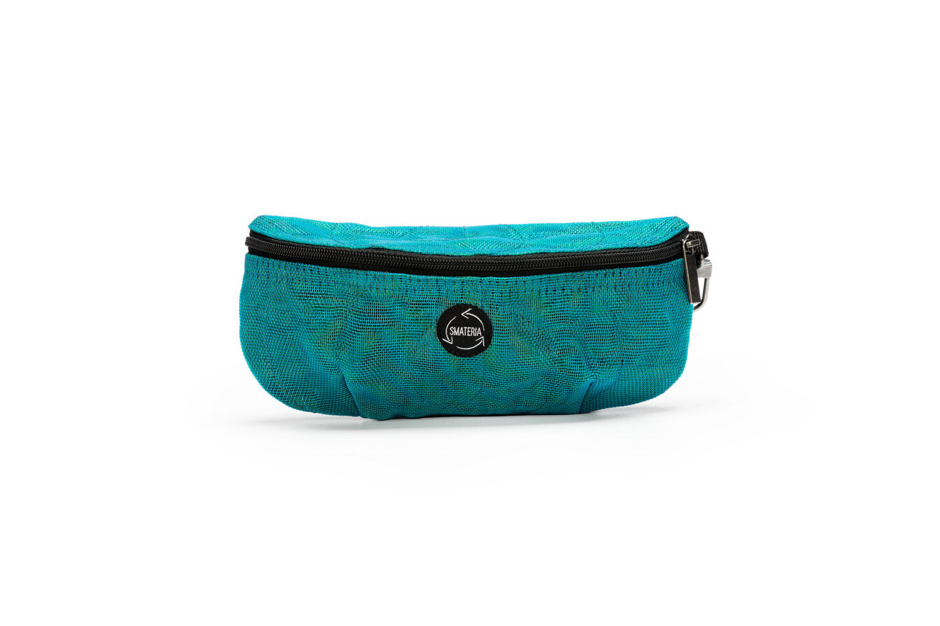 Wink sunglasses holder in petrol blue net 