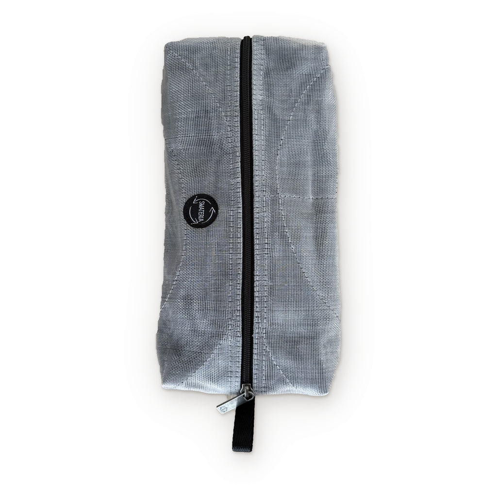 Smateria Sail organiser pouch in Silver, closed, handmade from repurposed industrial net